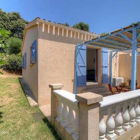 L'amandier -le Figuier-les Lauriers Roses 別荘 *