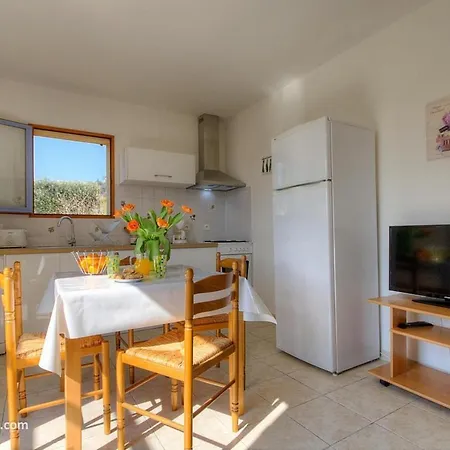 別荘 L'amandier -le Figuier-les Lauriers Roses