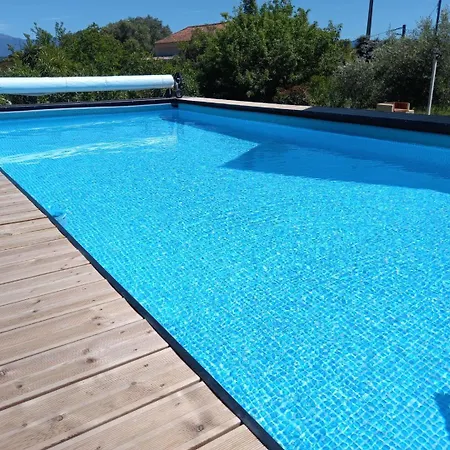 L'amandier -le Figuier-les Lauriers Roses 別荘