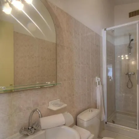 L'amandier -le Figuier-les Lauriers Roses Σπίτι διακοπών