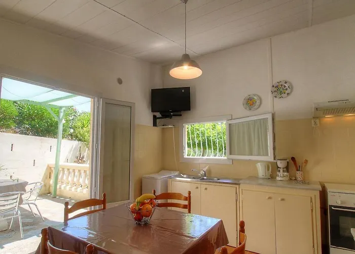 Holiday home L'amandier -le Figuier-les Lauriers Roses *